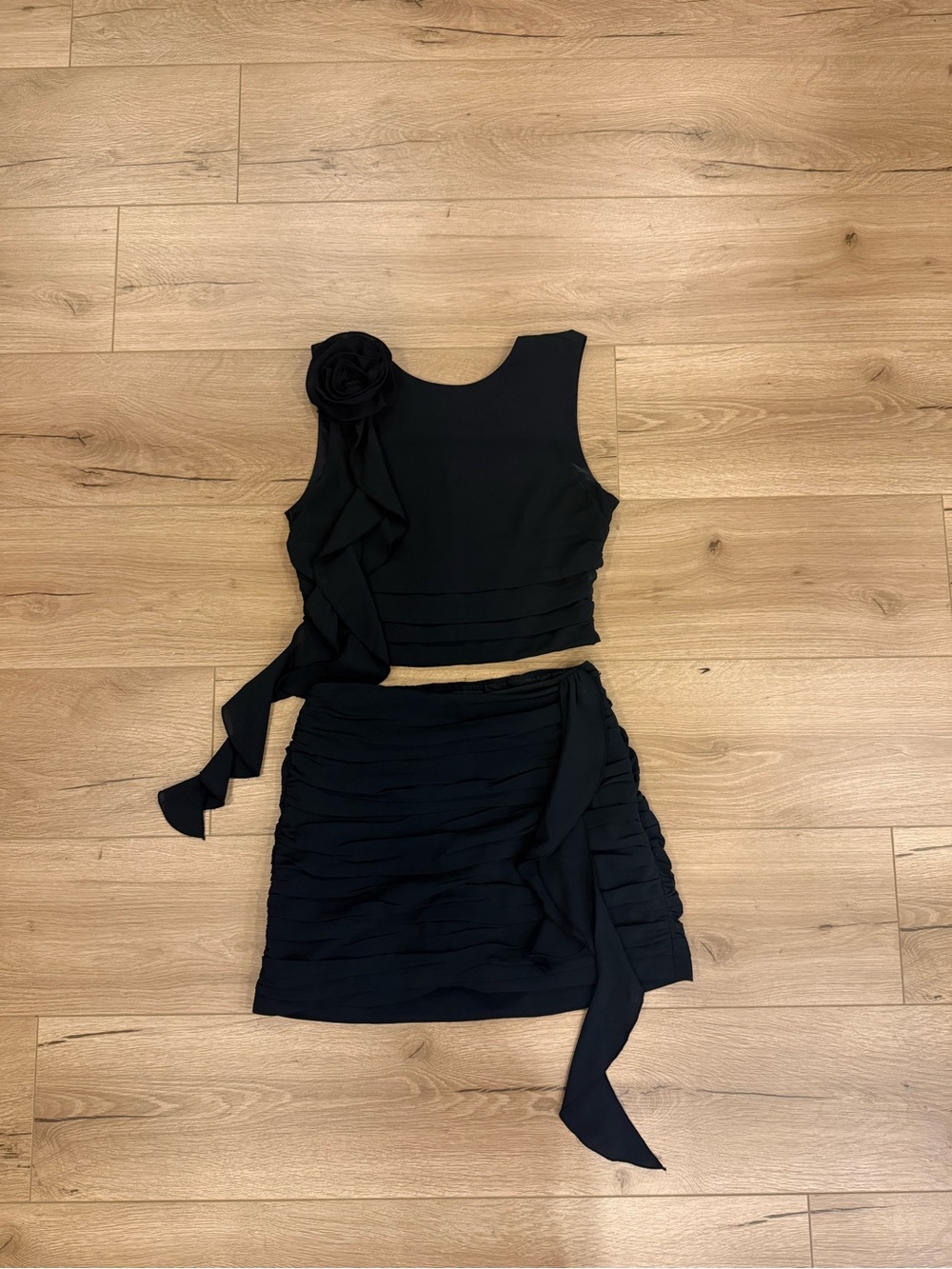 Abercrombie & Fitch Black Ruffled Two-Piece Skirt Set